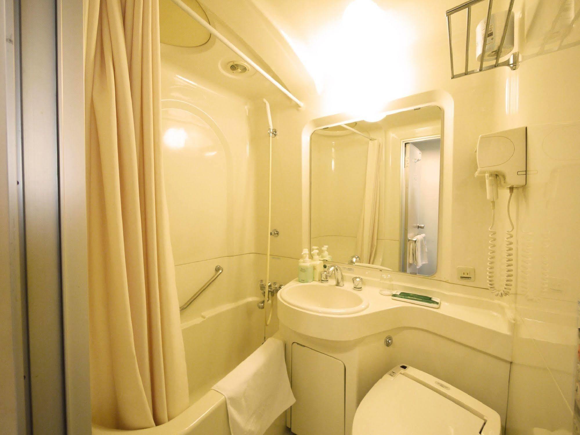 Hotel Route-Inn Wakamiya Inter Miyawaka Экстерьер фото